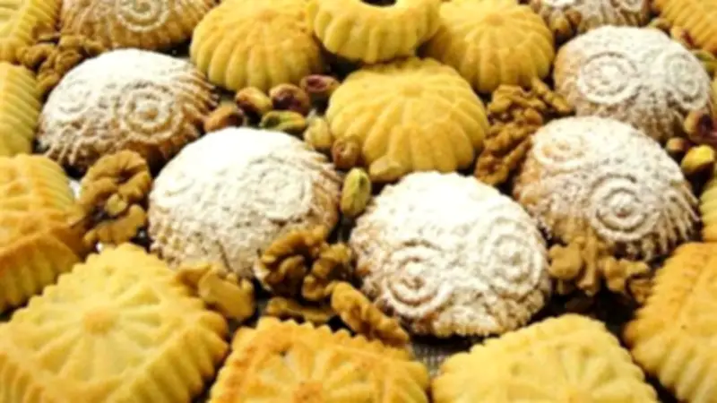 معهد التغذية يحذر: كعك العيد "قنبلة سعرات" تهدد الصحة في صمت