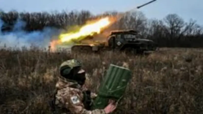 اصطدام طائرة بشاحنة في مطار لاجوارديا بنيويورك يؤدي إلى إغلاق مؤقت وإصابات