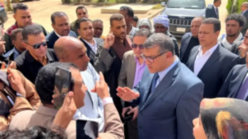 محافظ قنا يوجه بسرعة إصلاح كسر خط المياه بمنطقة عمر أفندي خلال عطلة عيد الفطر