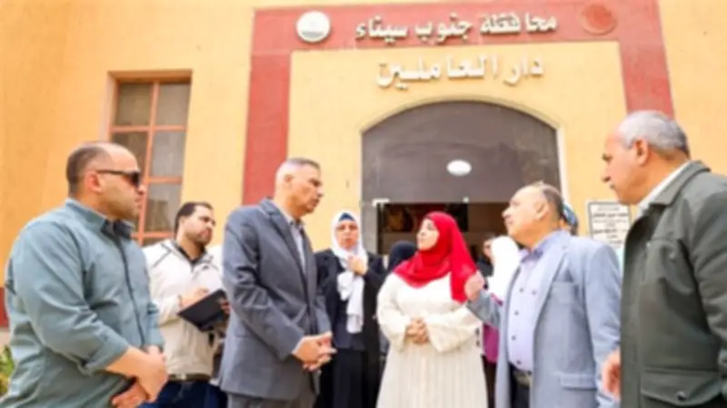 محافظ جنوب سيناء يتفقد مشروعات فندقية في الطور ويشدد على تعظيم موارد المحافظة