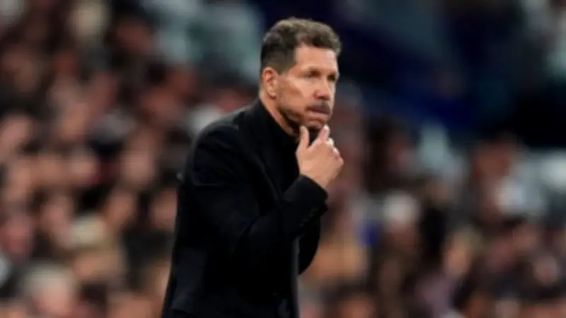 سيميوني: أخطاء أتلتيكو أمام ريال مدريد كلفتنا خسارة الديربي الإسباني