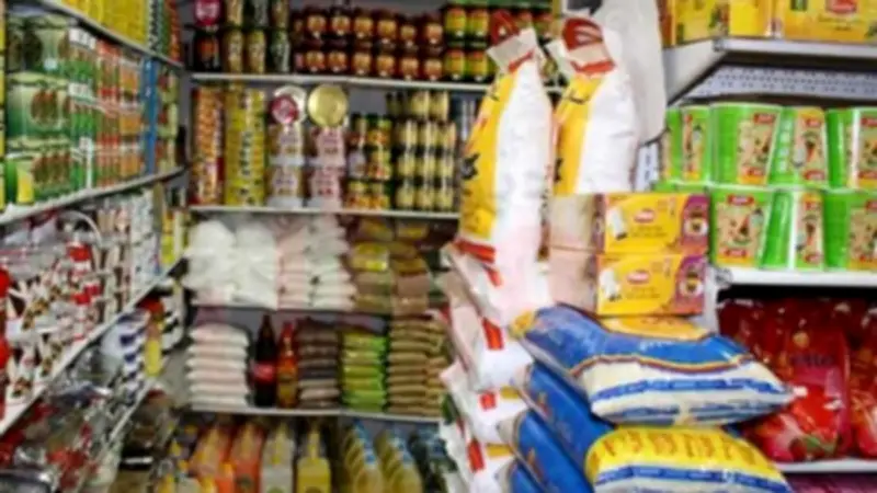 عودة المجمعات الاستهلاكية لمواعيدها الرسمية مع طرح سلع أساسية بأسعار مخفضة