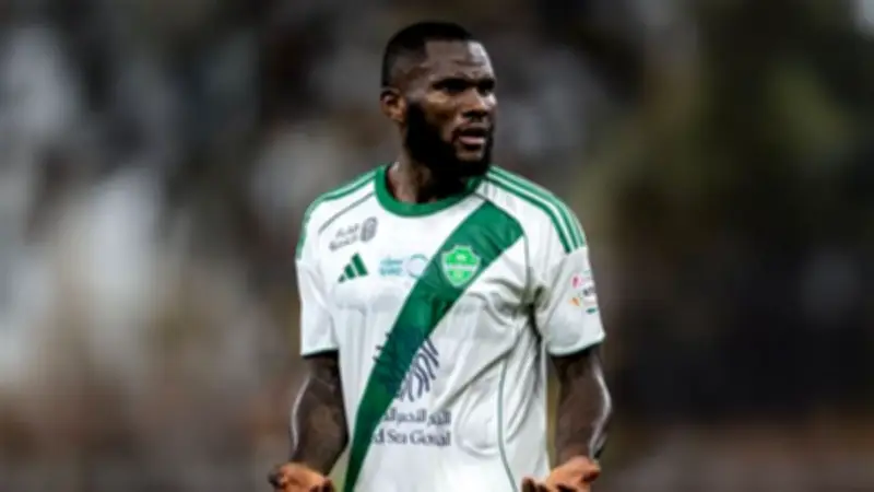 فرانك كيسيه يقترب من مغادرة الأهلي السعودي.. وأرقامه تثير اهتمام أندية أوروبية وتركية