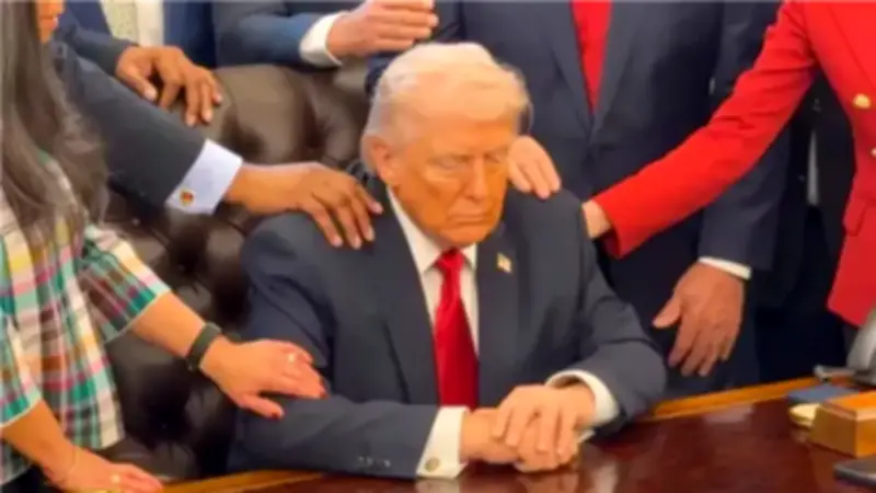 جوجل تستعد لإلغاء تسجيل الدخول عبر رمز الاستجابة السريعة في خدمة رسائل الويب