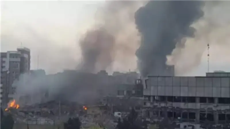 وكالة فارس: أمريكا وإسرائيل تستهدفان منشآت الطاقة في أصفهان وخرمشهر