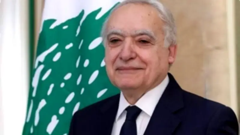 وزير الثقافة اللبناني يشيد بجهود ماكرون لوقف إطلاق النار في لبنان خلال لقاء باريس