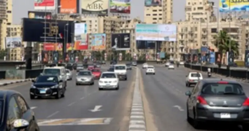 النشرة المرورية الرقمية تكشف عن طرق بديلة لتجنب الازدحام في القاهرة والجيزة