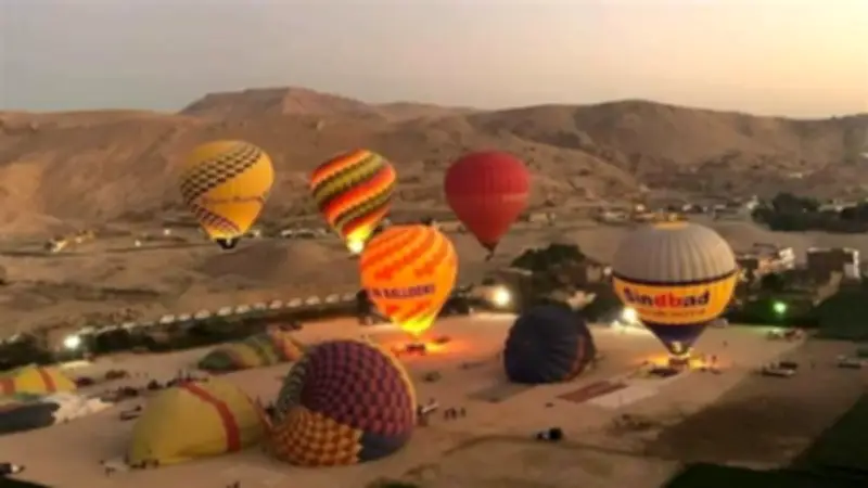 إلغاء رحلات البالون الطائر في الأقصر لمدة يومين بسبب سوء الأحوال الجوية