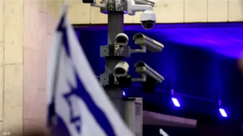 إعلام عبري: إيران وحزب الله يحاولان اختراق كاميرات المراقبة لاستهداف شخصيات إسرائيلية