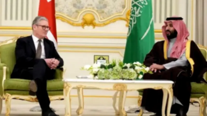 بريطانيا تدين الهجمات الإيرانية على السعودية وتؤكد دعمها الثابت في ظل التصعيد الإقليمي