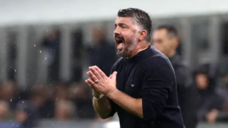 لاعب أرسنال يكشف: جاتوزو يتصل بي أكثر من والدتي استعدادًا لمواجهة إيرلندا الشمالية