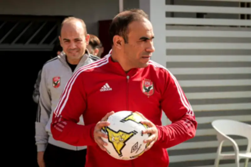 الأهلي المصري يعين مصير منصب مدير التعاقدات في النادي