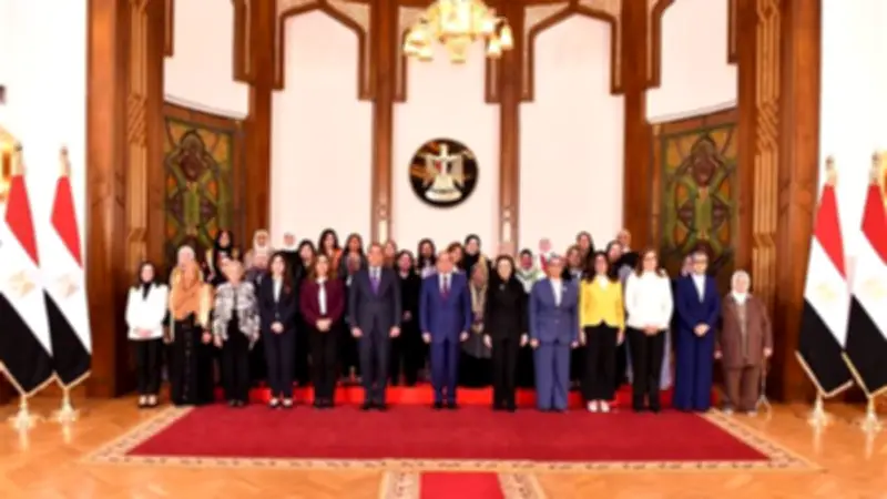 مايا مرسي وأمل عمار تستعرضان جهود تمكين المرأة المصرية أمام الرئيس السيسي