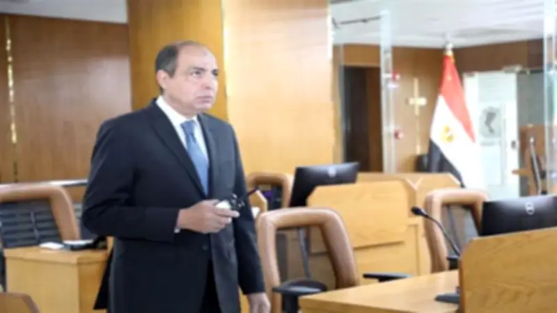 محافظ المنيا يتفقد مركز الطوارئ لمتابعة تطورات الطقس وتحذيرات الأرصاد