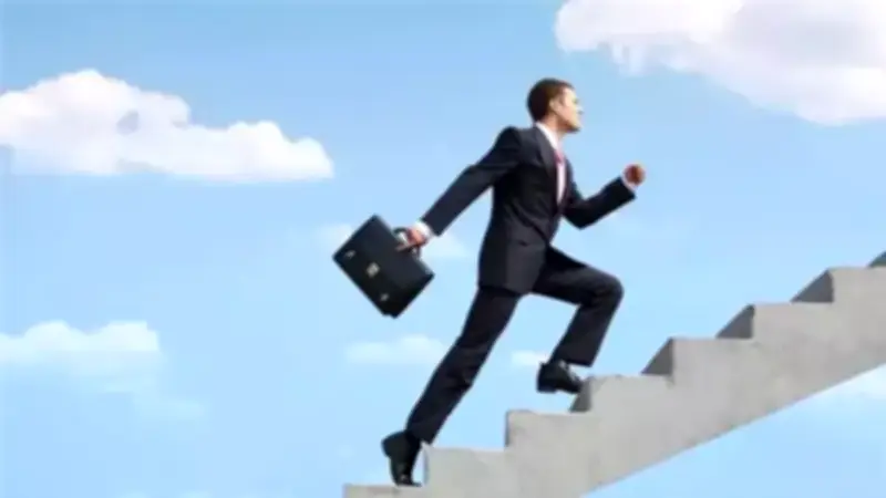 المحكمة الإدارية العليا تؤكد على أولوية الأقدمية والكفاءة في تعيين القيادات الحكومية