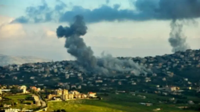 حزب الله يطلق قنابل عنقودية على إسرائيل لأول مرة منذ اندلاع الحرب