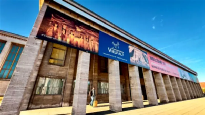 عضو الشيوخ يطالب بخطة عاجلة لتنويع الأسواق السياحية لضمان استدامة القطاع