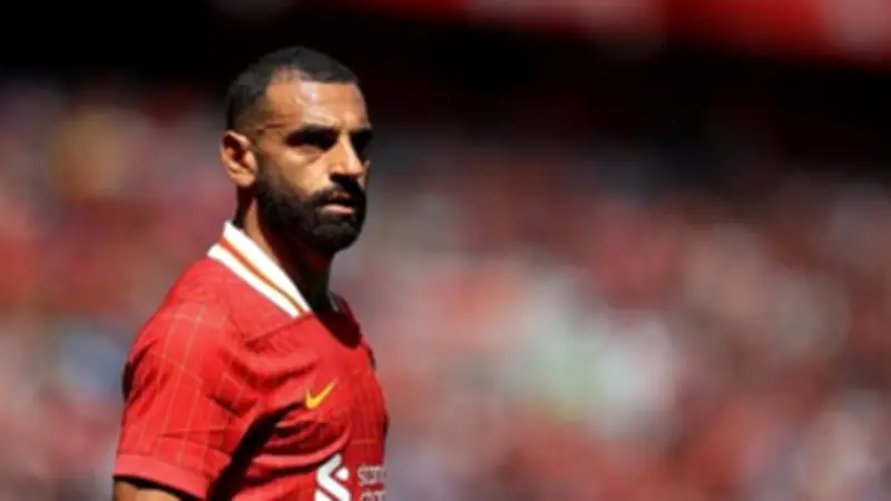 مفوض الدوري الأمريكي يعلق على احتمالية انتقال محمد صلاح: لا يوجد سوى ميسي واحد