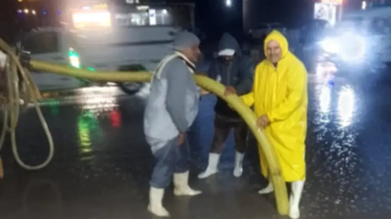 الدقهلية تتحول إلى بحر عائل بعد الأمطار: محافظ يوجه بتكثيف جهود كسح المياه