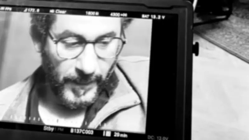 أحمد حلمي يكشف عن صورة من كواليس فيلمه الجديد 'أضعف خلقه' عبر إنستجرام