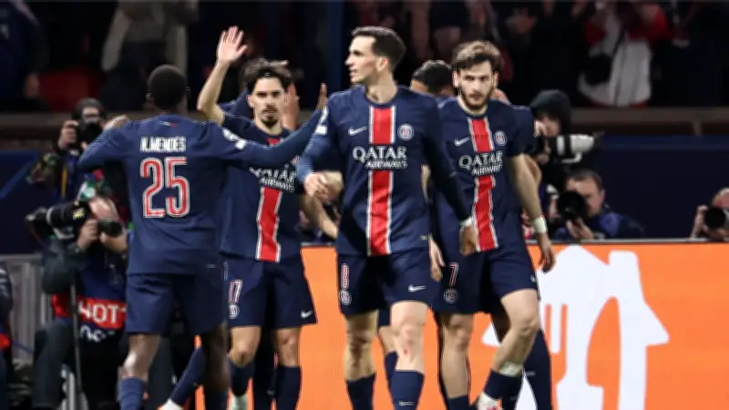 رابطة الدوري الفرنسي توافق على تأجيل مباراة لانس وباريس سان جيرمان لصالح دوري الأبطال