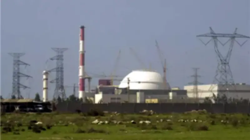 روسيا تعلن إجلاء مجموعتين إضافيتين من خبرائها في محطة بوشهر الإيرانية مطلع أبريل