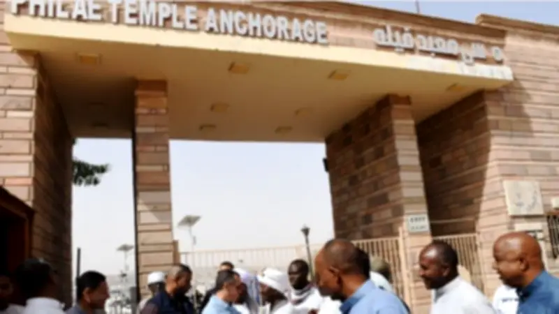 محافظ أسوان يتفقد أعمال تطوير المرسى السياحي بمعبد فيلة لتعزيز تجربة الزائرين