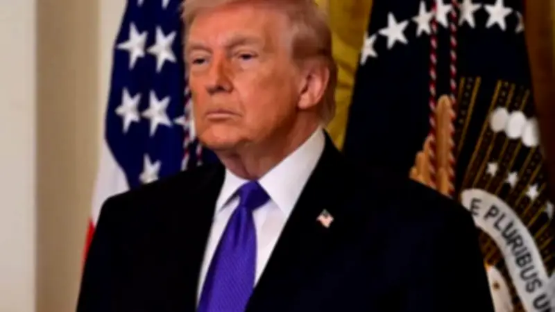 ترامب يقلل من أهمية مضيق هرمز ويؤكد تفوق أمريكا النفطي على السعودية وروسيا