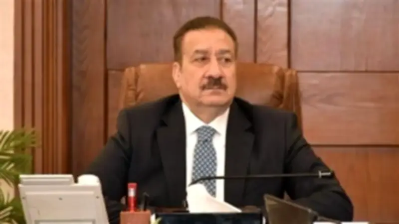 محافظ بورسعيد يوجه بسرعة الاستجابة لشكاوى المواطنين وتعزيز التواصل الرسمي