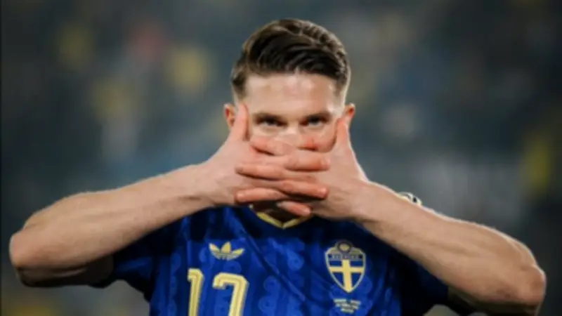 السويد تتأهل بثلاثية جيوكيريس وتواجه بولندا في نهائي ملحق كأس العالم