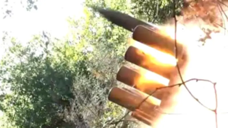 حزب الله يعلن تفجير عبوات ناسفة في آليات وجنود إسرائيليين على طريق الطيبة - القنطرة