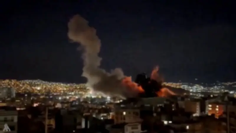 إيران: وسائل إعلام محلية تعلن عن استهداف اجتماع لقادة حرس الحدود في سنندج