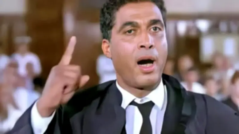 مؤرخ فني يكشف سر عظمة أحمد زكي: ارتداء جلباب الشخصية قبل التمثيل