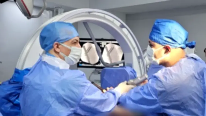 العثور على جثة شاب سقط من شقة بالدور الثالث في العلمين القديمة بعد إصابته بجرح قطعي