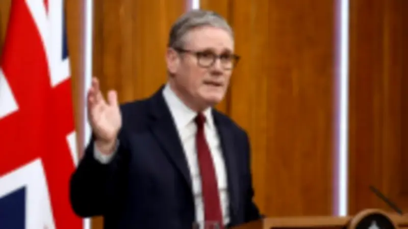 ستارمر يرفض انضمام بريطانيا للحرب على إيران: ليست في مصلحتنا الوطنية
