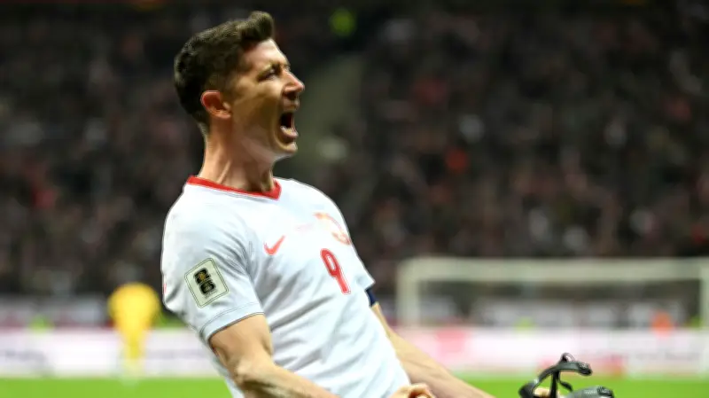 ليفاندوفسكي يهدد رقم ميسي التاريخي في تصفيات كأس العالم بعد تأهل بولندا