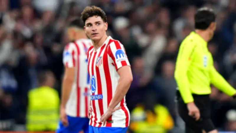 صفقة تبادلية محتملة: رغبة أتلتيكو مدريد قد تفتح الباب أمام برشلونة لضم جوليان ألفاريز