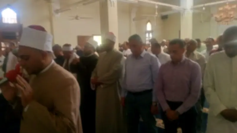 محافظ أسوان يؤكد على أهمية التواجد الميداني للاستماع لمطالب المواطنين