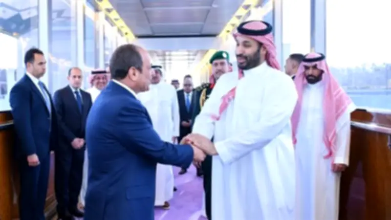 مصر تقود تحركات دبلوماسية مكثفة لوقف الحرب وتؤكد تضامنها مع دول الخليج والعراق والأردن