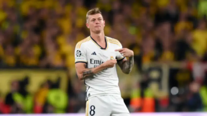 توني كروس يختار فيديريكو فالفيردي كأفضل لاعب يحمل ريال مدريد هذا الموسم