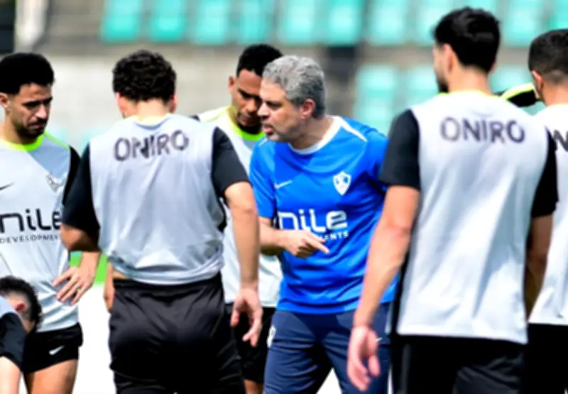 معتمد جمال يشعل حماس لاعبي الزمالك قبل مواجهة المصري في الدوري