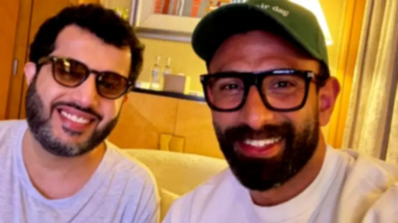 تركي آل الشيخ يمازح إبراهيم فايق بعد حديثه عن هزيمة السعودية أمام مصر