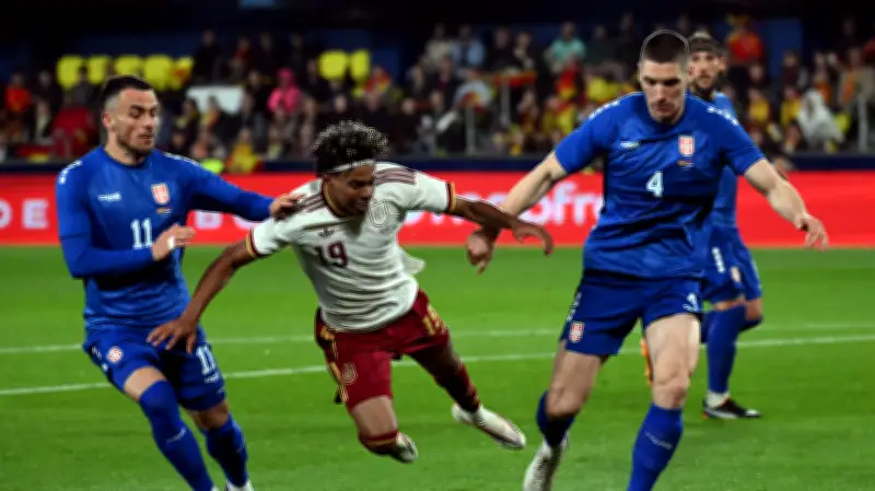 برشلونة يخشى على يامال من مواجهة مصر بعد إصابة رافينيا الدولية