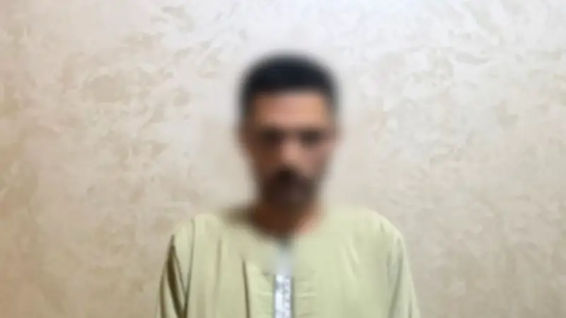 ضبط نصاب يستولي على أموال مواطنين عبر مواقع التواصل بزعم توفير مواد بناء مخفضة