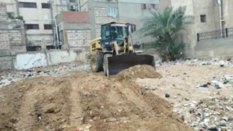 محافظ بورسعيد يطلق حملة ميدانية موسعة لتحسين منطقتي السلام واللاسلكي في حي المناخ