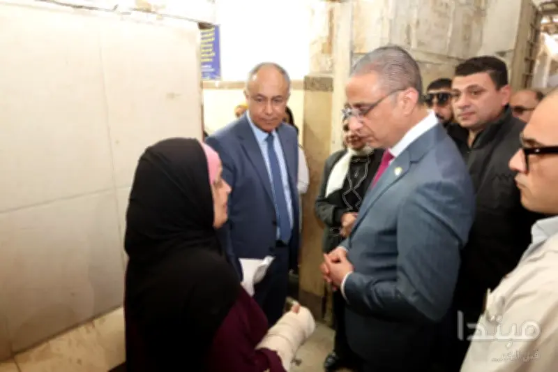محافظ الجيزة يتفقد انتظام العمل بمستشفى أم المصريين ويؤكد على جودة الخدمات الطبية