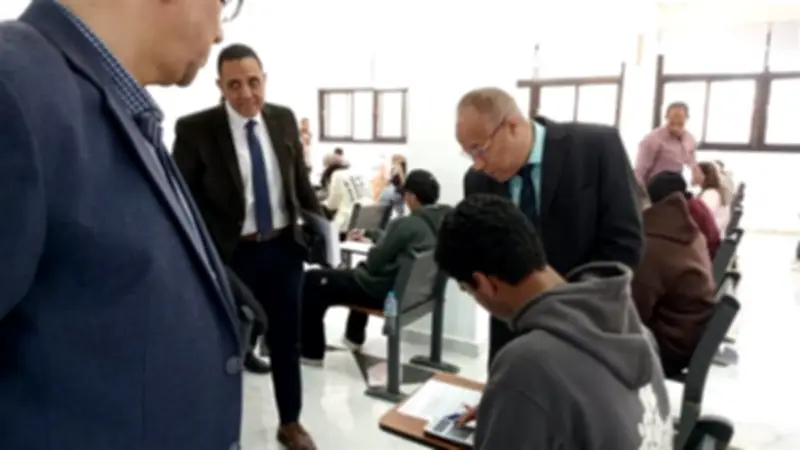 جامعة قناة السويس تؤكد انتظام امتحانات الميدتيرم وتشدد على الانضباط الطلابي