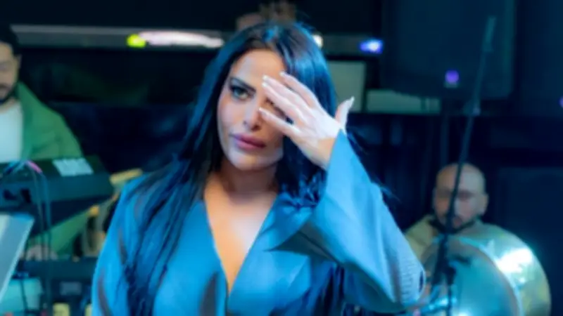 سارة الزكريا تشعل النيل بحفل غنائي ضخم بحضور عربي لافت