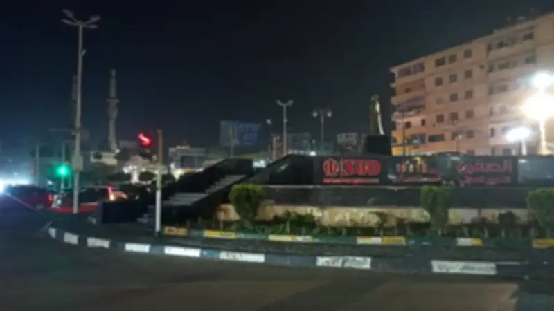 المنصورة تشهد تطبيق قرار إغلاق المحال التجارية بحزم تحت إشراف محافظ الدقهلية