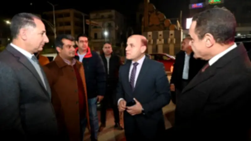 محافظ الغربية يتفقد الشوارع ليلاً لضمان تطبيق قرار غلق المحال في أول أيامه